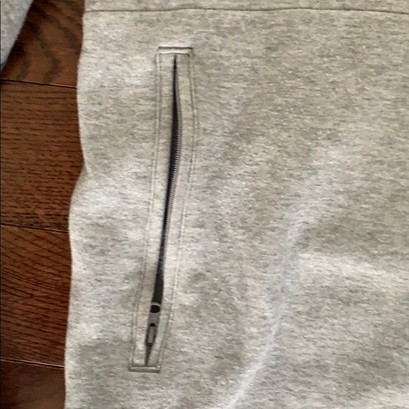 Nike Jacket - Picture 3 of 5